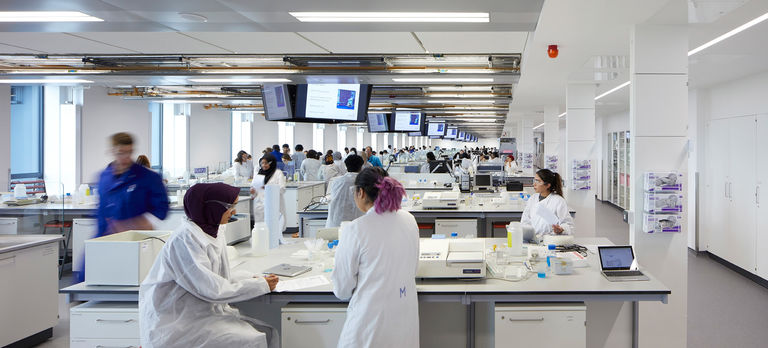 The new Lab+ industry standard, education based laboratory at Coventry University Science and Health Building,enabling students to gain real work practical experience.